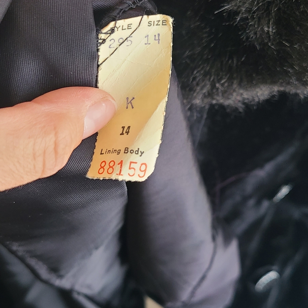 Vintage faux fur coat - Picture 12 of 16